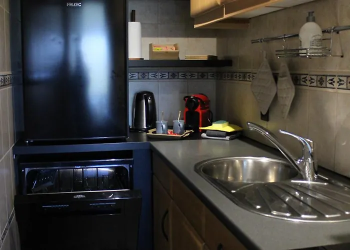 Avondzon Apartment *